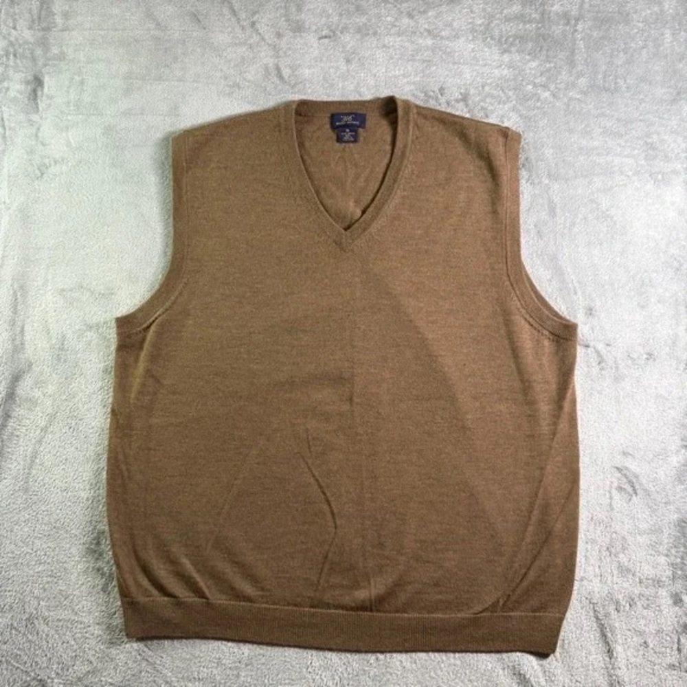 Men's Brown V-Neck Sweater Vest